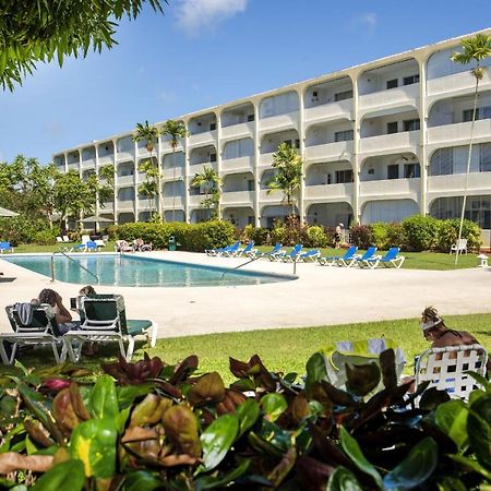 Ground Floor Apartment Located In Hometown, 5 Min Walk To The Beach セントジェームス エクステリア 写真